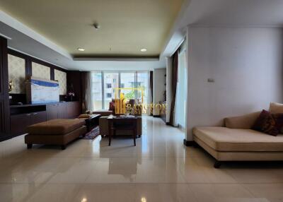 Enormous 4 Bedroom Serviced Apartment in Phrom Phong