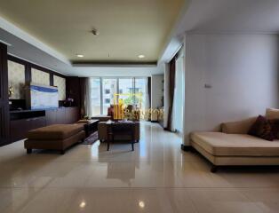 Enormous 4 Bedroom Serviced Apartment in Phrom Phong