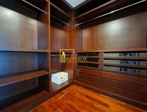 Enormous 4 Bedroom Serviced Apartment in Phrom Phong