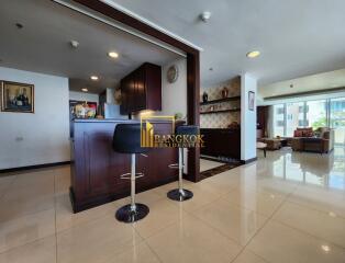 Enormous 4 Bedroom Serviced Apartment in Phrom Phong