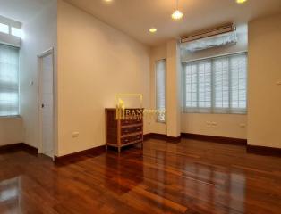 Well Maintained 6 Bedroom House For Rent in Phrom Phong