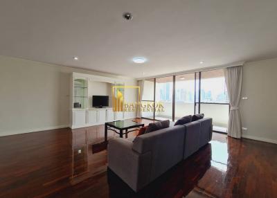 Spacious 3 Bedroom Apartment in Thonglor