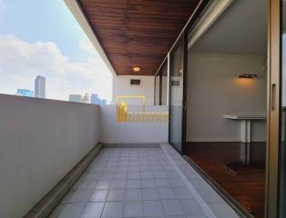 Spacious 3 Bedroom Apartment in Thonglor