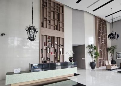 The Capital Ekkamai Thonglor  Modern 3 Bedroom Condo in Thonglor