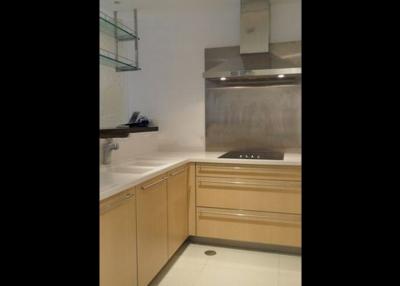 Athenee Residence  Luxurious 2 Bedroom Property soi Ruamrudee