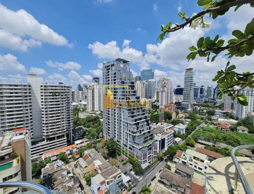 Very Spacious 4 Bed Serviced Apartment With Large Terrace in Phrom Phong