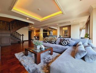 Luxurious 4 Bed Duplex Penthouse in Phloenchit