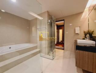 Luxurious 4 Bed Duplex Penthouse in Phloenchit