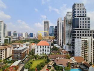 Large 4 Bedroom Penthouse Apartment in Phrom Phong