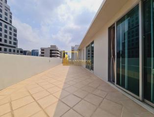 Large 4 Bedroom Penthouse Apartment in Phrom Phong