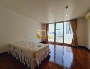 Large 4 Bedroom Penthouse Apartment in Phrom Phong