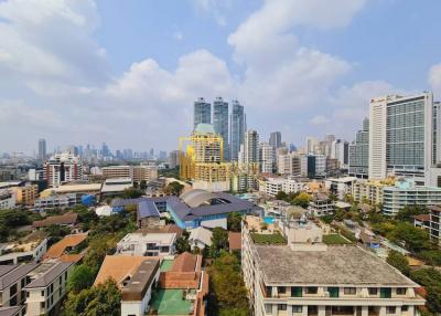 Large 4 Bedroom Penthouse Apartment in Phrom Phong