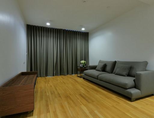 High Quality 3 Bedroom Apartment in Sukhumvit 39