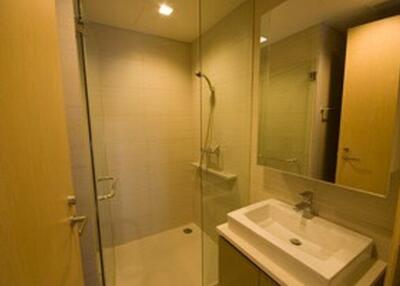 Siri at Sukhumvit  Nicely Decorated 2 Bed Property Near BTS Thonglor