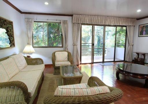 Spacious 4 Bedroom House For Rent in Phrom Phong