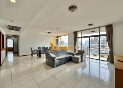 All Seasons Mansion  Spacious 3 Bedroom Property in Ploenchit