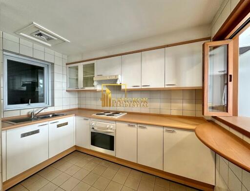 All Seasons Mansion  Spacious 3 Bedroom Property in Ploenchit