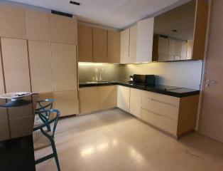 Saladaeng Residences  Luxurious 1 Bedroom Condo in Prime Silom Area