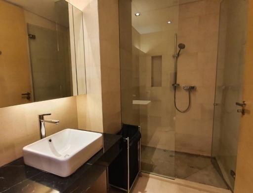 Saladaeng Residences  Luxurious 1 Bedroom Condo in Prime Silom Area