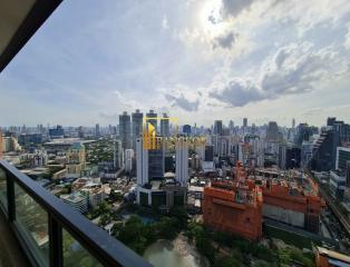 Fantastic 2 Bedroom Serviced Apartment Overlooking Benjasiri Park