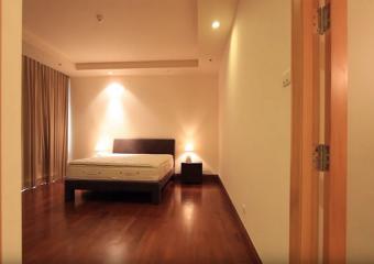 Baan Ratchadamri  Renovated 3 Bedroom Condo For Rent in Ratchadamri