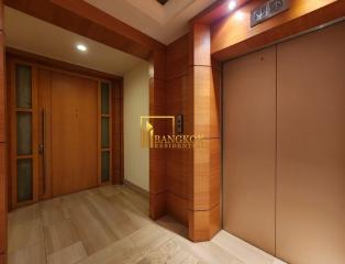 Baan Ratchadamri  Renovated 3 Bedroom Condo For Rent in Ratchadamri