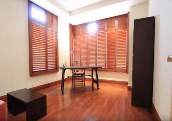 Baan Ratchadamri  Renovated 3 Bedroom Condo For Rent in Ratchadamri