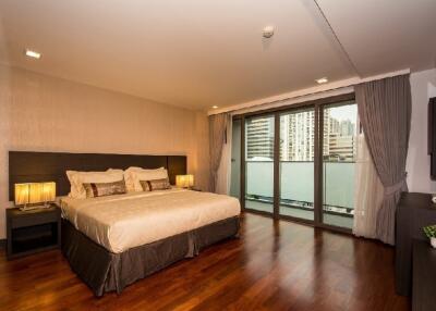 Stylish 3 Bedroom Apartment For Rent in Vibrant Asoke