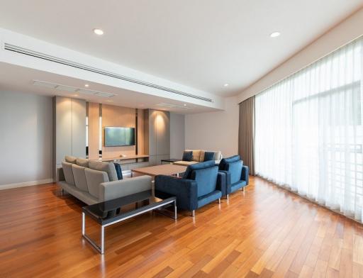 Amazing 4 Bedroom Penthouse Apartment For Rent in Sathorn