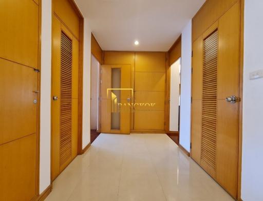 Spacious 2 Bed Pet Friendly Apartment For Rent in Sathorn