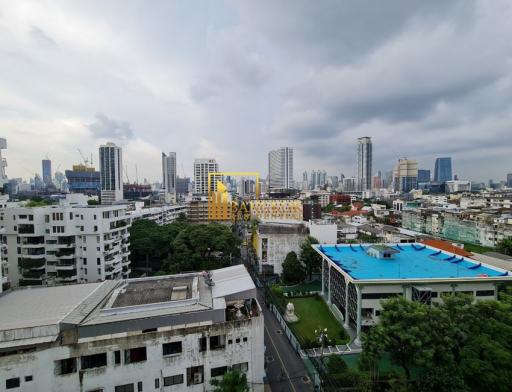 Spacious 2 Bed Pet Friendly Apartment For Rent in Sathorn