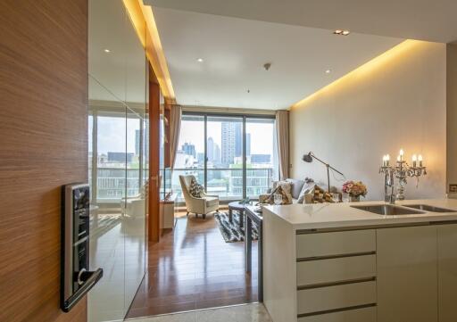 The Address 28  1 Bedroom Luxury Condo on Main Sukhumvit Road