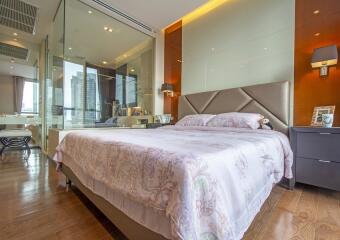 The Address 28  1 Bedroom Luxury Condo on Main Sukhumvit Road