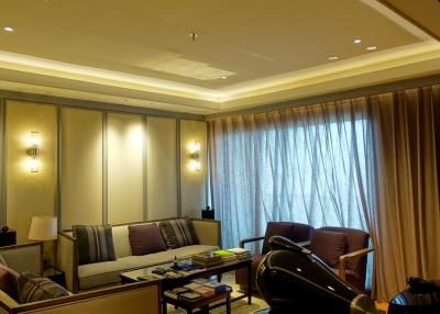 H Sukhumvit 43  Stylish 1 Bedroom For Sale in Phrom Phong