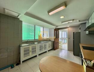 President Park  Spacious Pet Friendly Condo in Phrom Phong Area