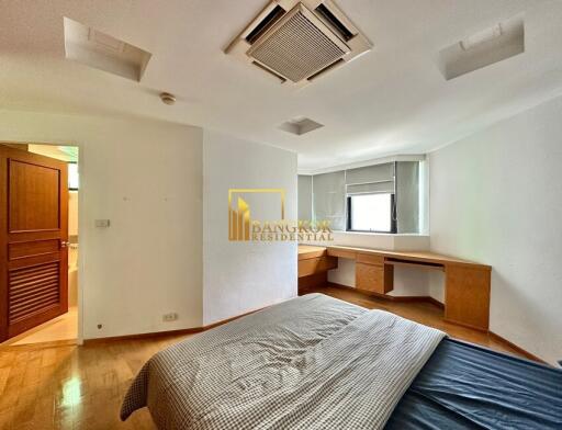 President Park  Spacious Pet Friendly Condo in Phrom Phong Area