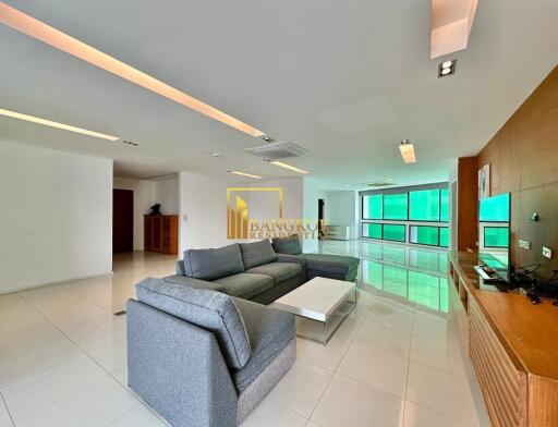 President Park  Spacious Pet Friendly Condo in Phrom Phong Area