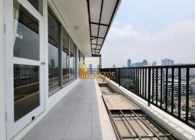 3 Bedroom Duplex Penthouse Apartment in Thong Lo