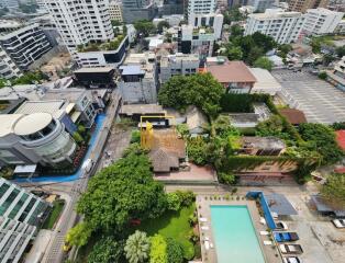 3 Bedroom Duplex Penthouse Apartment in Thong Lo