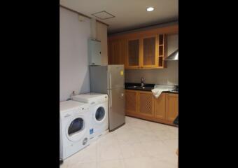 3 Bed Condo For Rent in Asoke BR10974CD