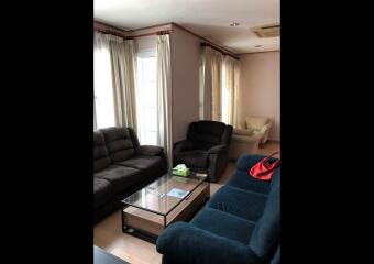 3 Bed Condo For Rent in Asoke BR10974CD