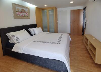 1 Bedroom For Rent in The Alcove 49, Thonglor