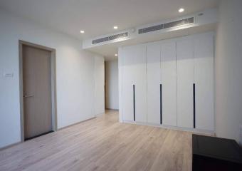 All Seasons Mansion  3 Bedroom Ploenchit Condo For Rent