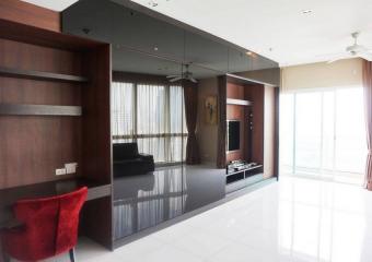 3 Bed Condo For Rent in Asoke BR11339CD