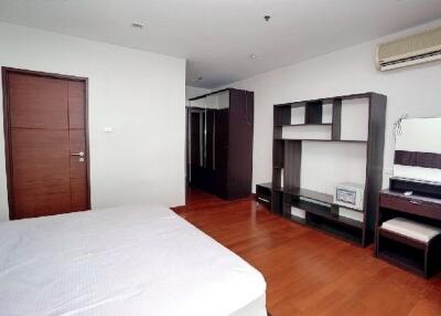 Sukhumvit City Resort  2 Bedroom Condo in Nana