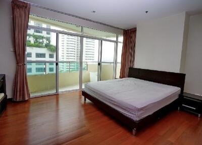 Sukhumvit City Resort  2 Bedroom Condo in Nana