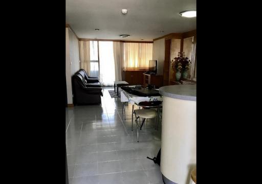 Supalai Place  2 Bedroom Condo in Sukhumvit 39