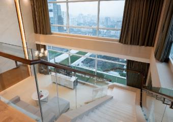 3 Bed Duplex Serviced Apartment in Ekkamai