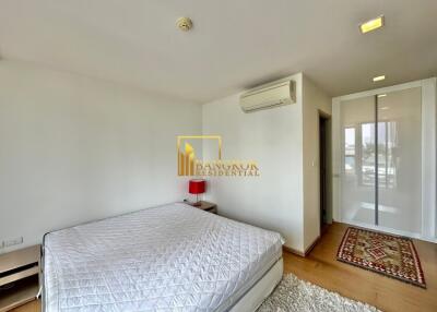 LIV@49 | Cozy 2 Bedroom Condo in Trendy Thonglor