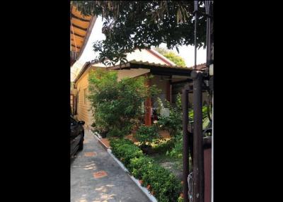 3 Bedroom House For Rent And Sale in Thong Lo